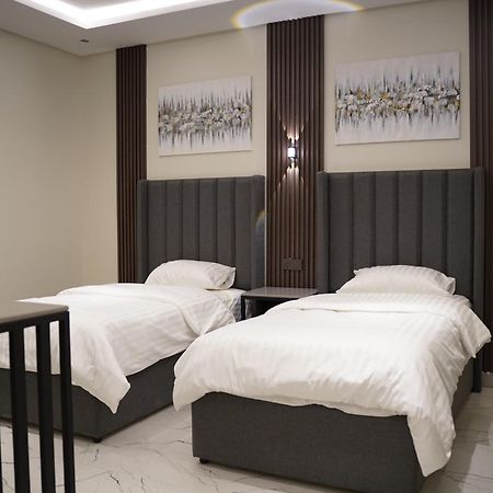 尼兹瓦Lavenue Resthouse公寓 外观 照片