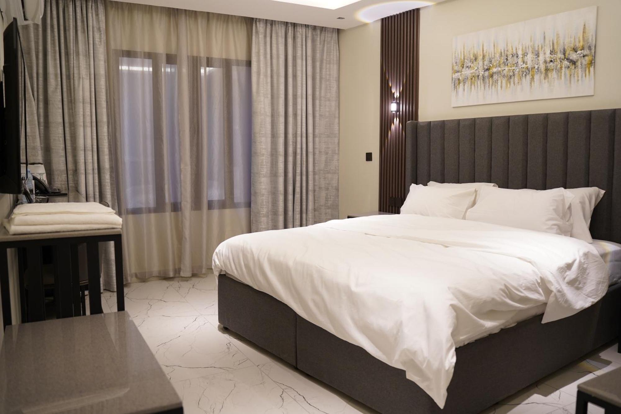 尼兹瓦Lavenue Resthouse公寓 外观 照片